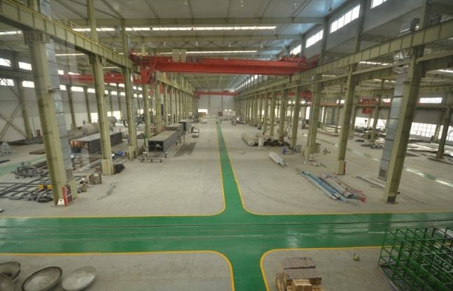 工厂装修影响环氧地坪施工质量的原因有哪些？(图1)